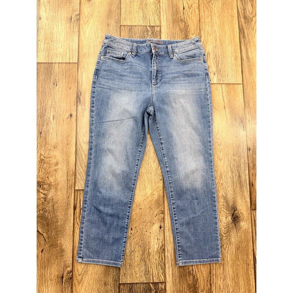 Chico's Platinum Jeans Women's 0.5 Short US-6 Blue Mid-Rise Slim Leg 30" Inseam - Picture 2 of 14